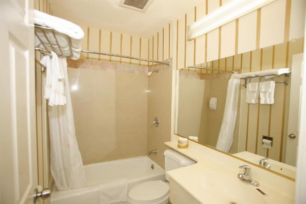 Hollywood Guest Inn image 18